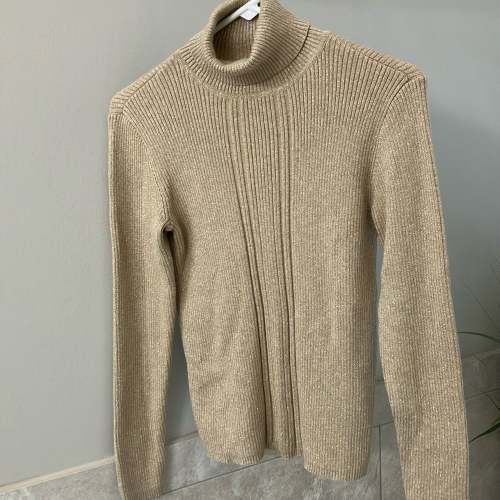 Liz Claiborne Gold Metallic Turtle Neck Sweater